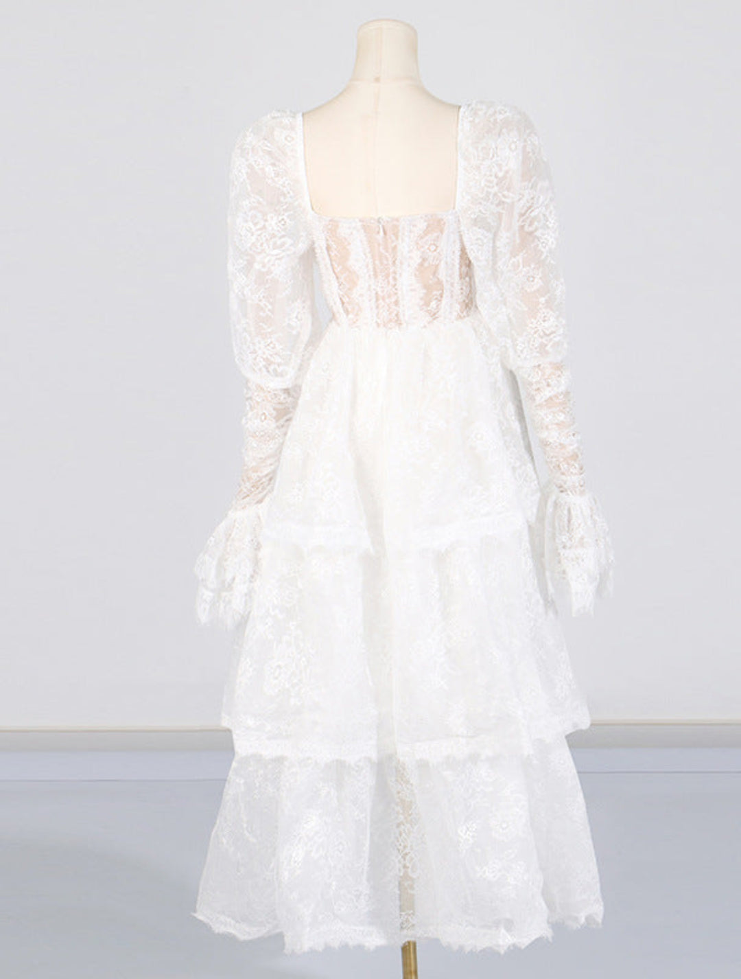 Elegant Bubble Sleeve Lace Mid-length Dress