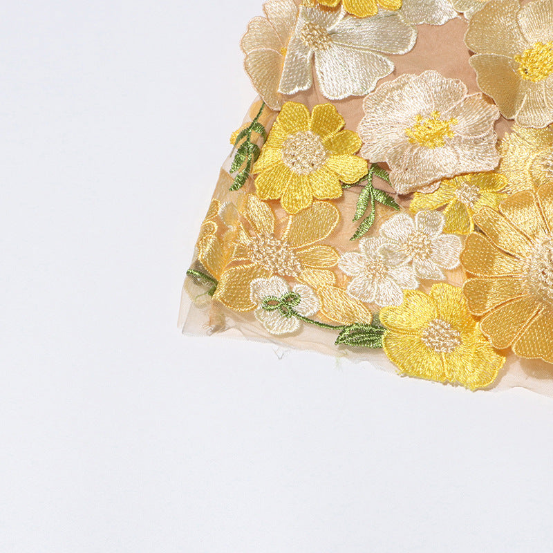 Elegant Embroidered Flower Bubble Sleeve Dress